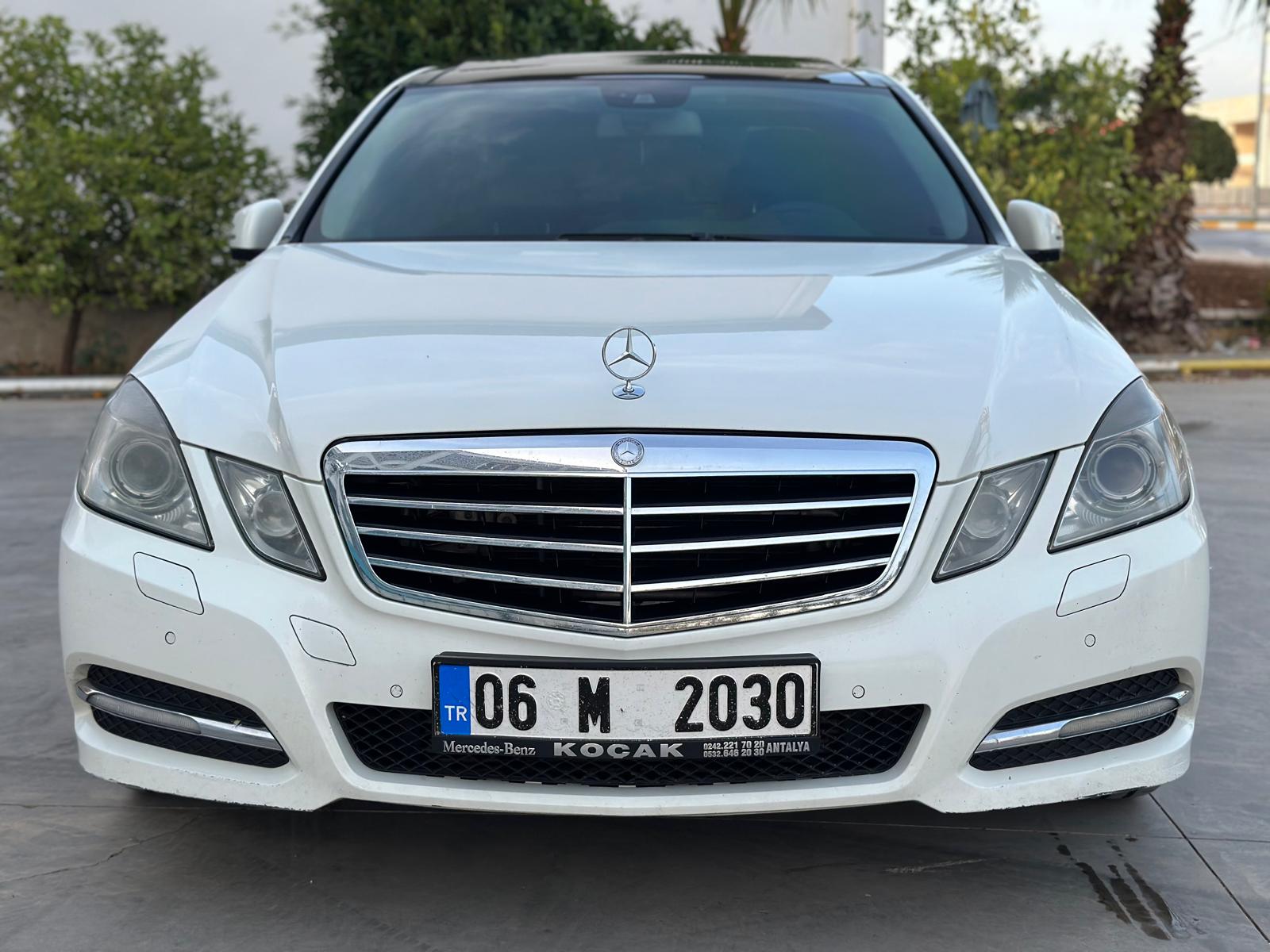 MERCEDES-BENZ E 350 CDİ  PREMİUM  4 MATİC 